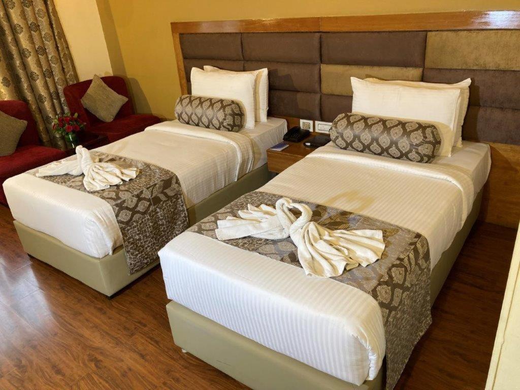 Hotel Ramanashree Richmond Bangalore Bagian luar foto